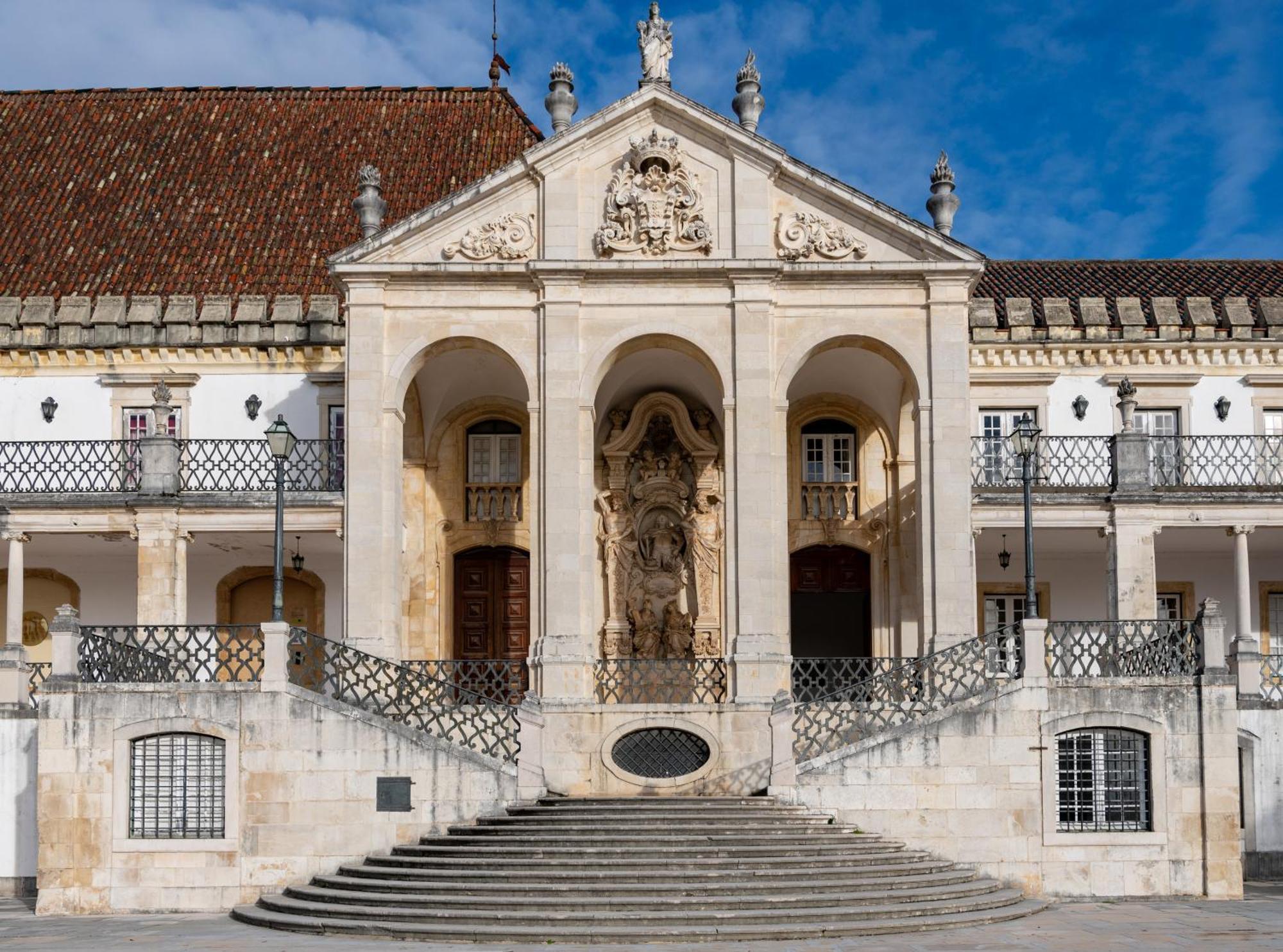 Апартаменты Coimbra Heights Экстерьер фото